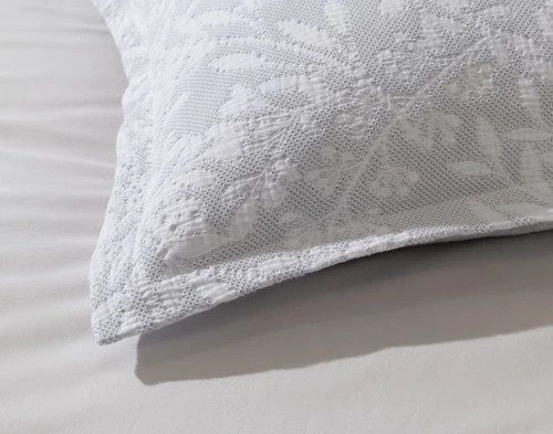 Close-up on the corner on our Tavira Pillow Sham.