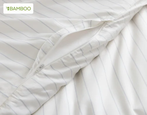 Folded edge on the side of our Ocean Stripe Bamboo Cotton Duvet Cover.