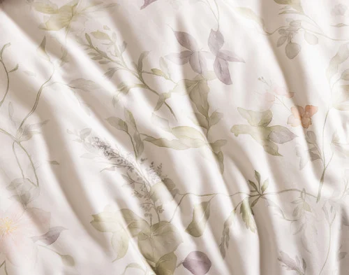 Close up on the surface of our Elodie Duvet Cover.