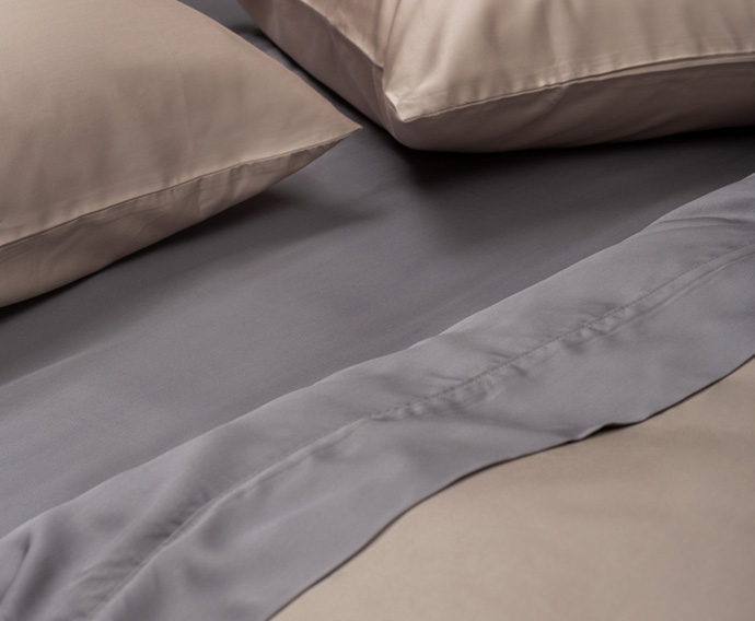 Eucalyptus Luxe TENCEL™ Lyocell blend sheets in Ash and Silver colours